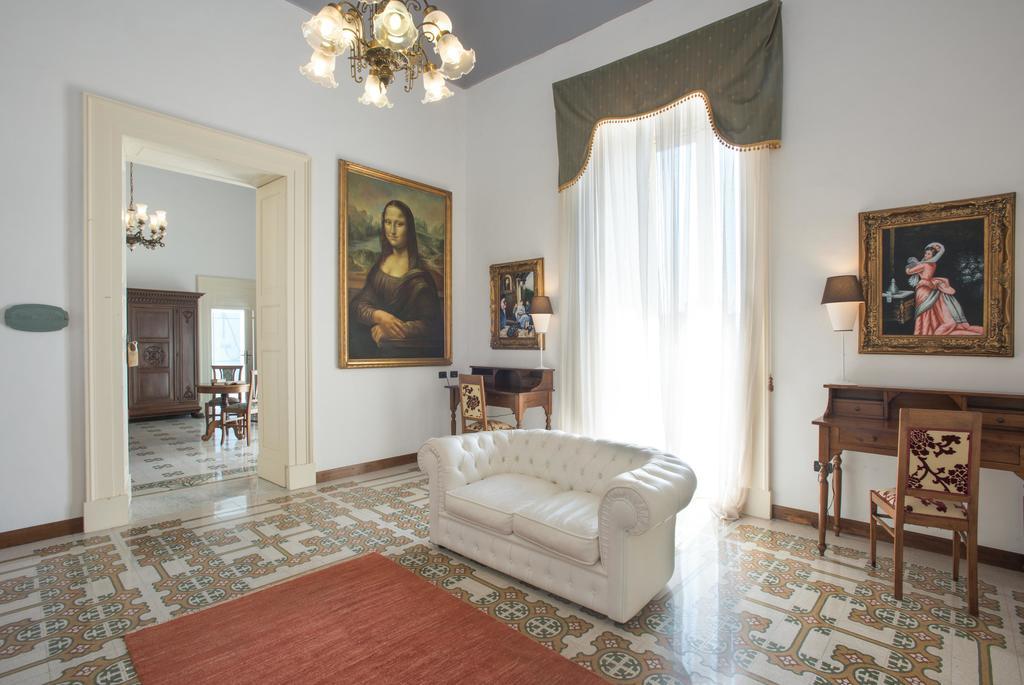Palazzo Scarciglia - Dimora D'Epoca Bed and Breakfast Minervino di Lecce Exteriör bild