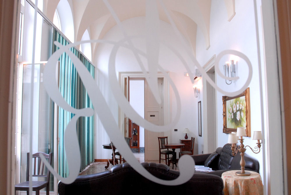 Palazzo Scarciglia - Dimora D'Epoca Bed and Breakfast Minervino di Lecce Exteriör bild