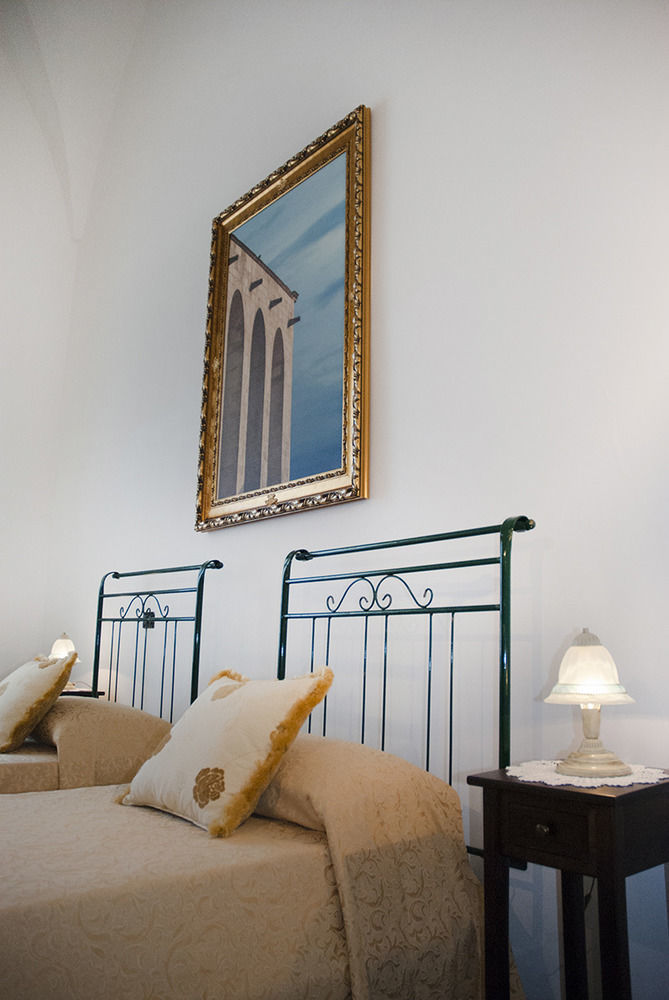 Palazzo Scarciglia - Dimora D'Epoca Bed and Breakfast Minervino di Lecce Exteriör bild